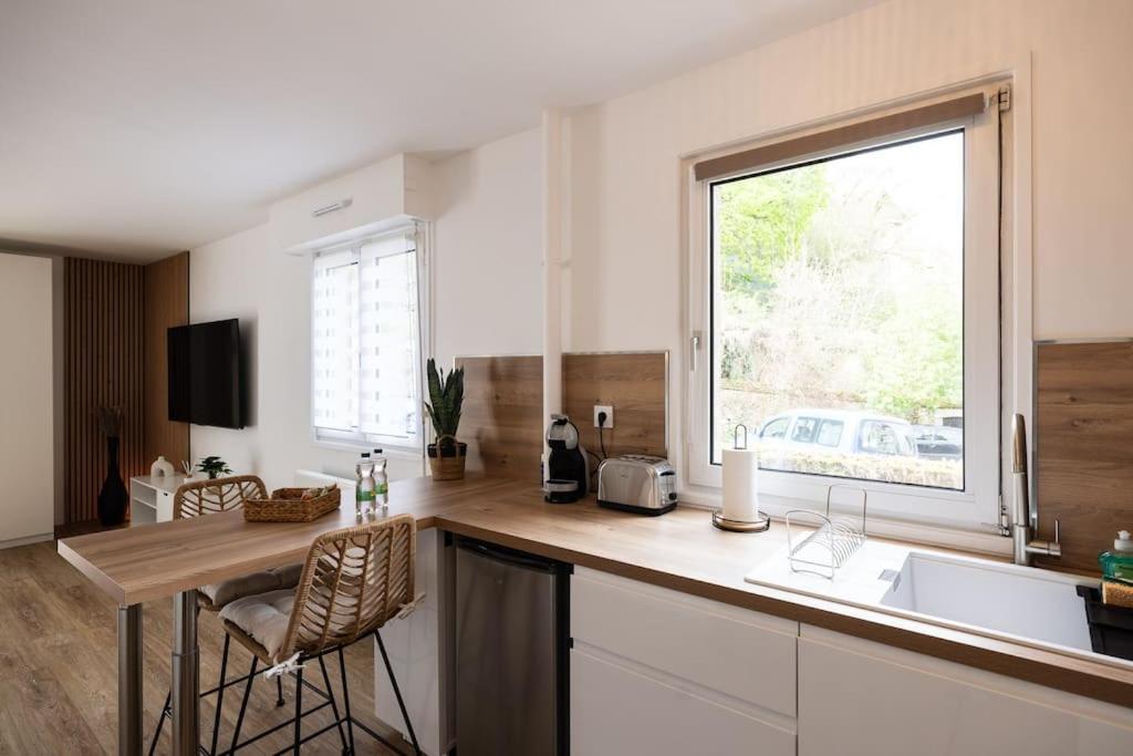 Chartres - Le Saint Pierre Apartment Exterior photo